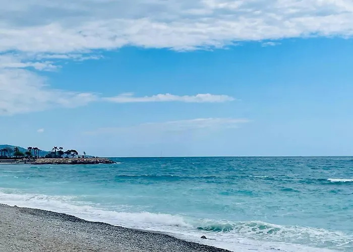 Le Victoria Beach, Beau T2 A 1 Minute Des Plages Apartment Menton