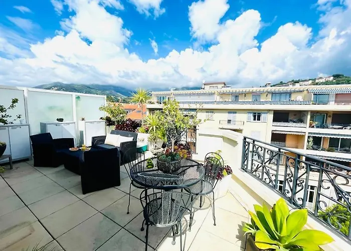 Le Victoria Beach, Beau T2 A 1 Minute Des Plages Apartment Menton